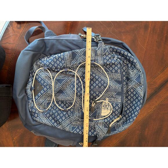 The North Face Borealis Classic - Shady Blue Bandana Backpack - Picture 7 of 9